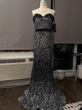 NWT BASIX Black Label Strapless Sweetheart Sequin Dress SIZE 4